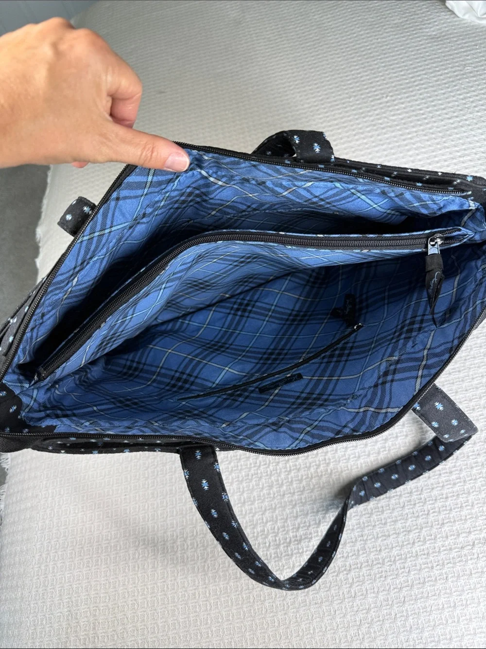 Vera Bradley Metropolitan travel laptop bag in Alpine Black pattern